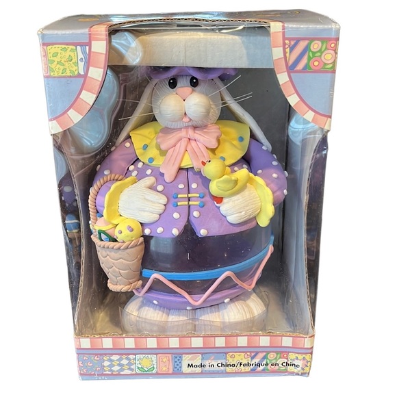 Collectible Glass Easter Bunny - Picture 12 of 13